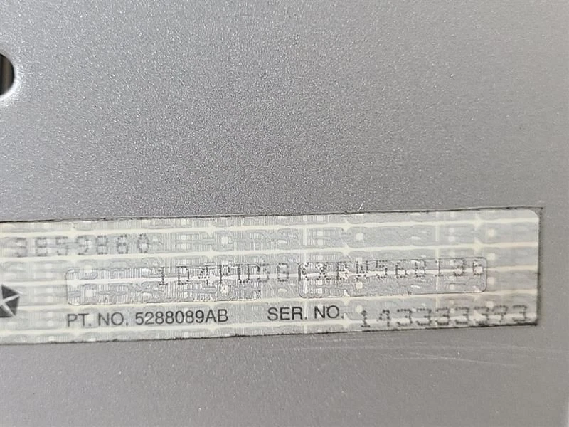 2007 2008 2009 2010 2011 DODGE NITRO RH Passenger Right Fender Silver  - Image 3 of 4