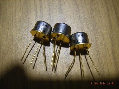 3 x Transistor BFY 34        .