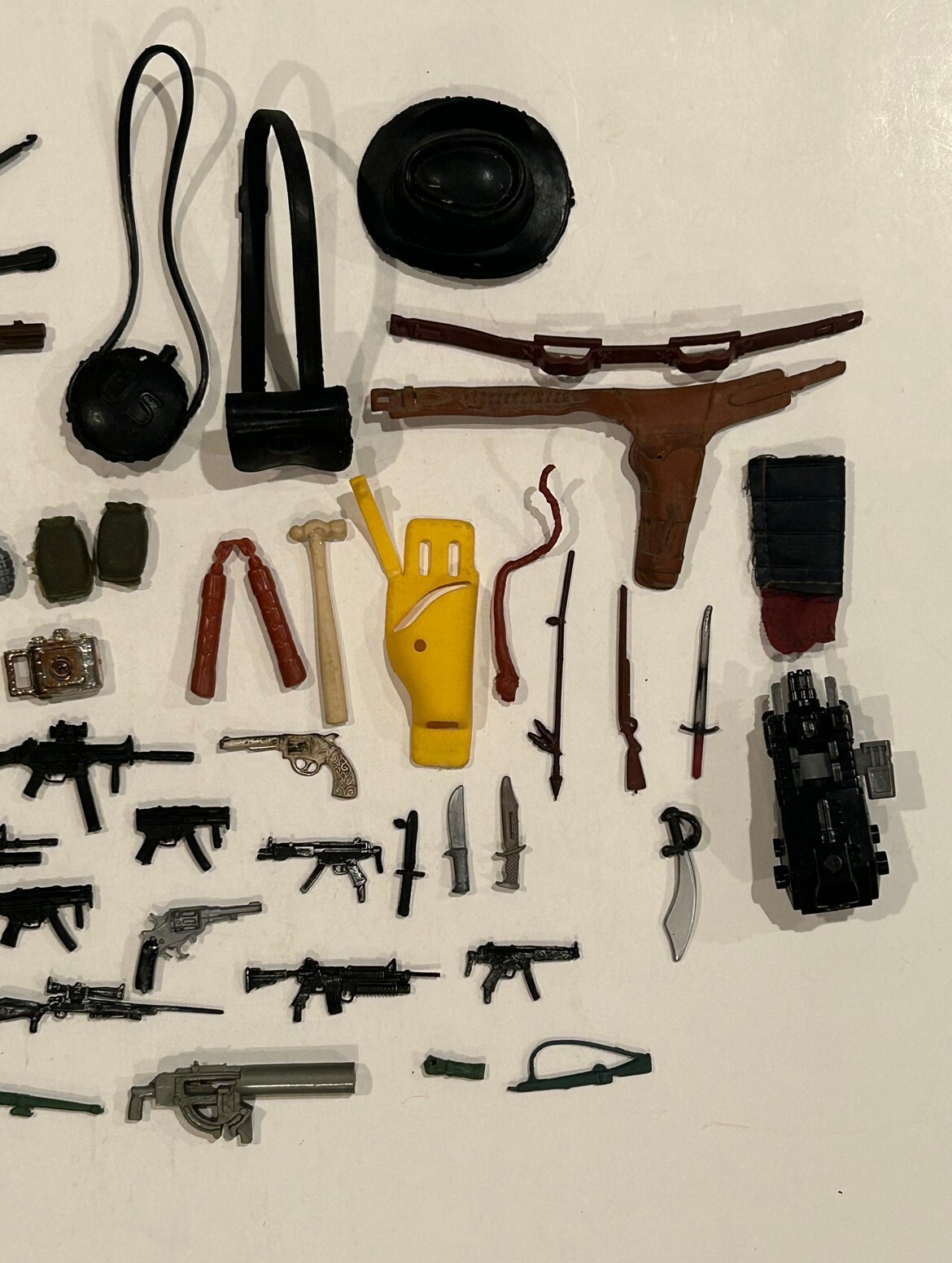 *HUGE LOT* Weapons Accessories *VINTAGE ACTION FIGURE* Parts Guns