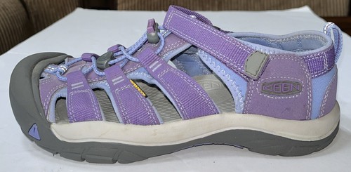 Keen Women’s Outdoor Hiking Sandal Size 6 Blue/Purple Waterproof Worn Once - Picture 2 of 8
