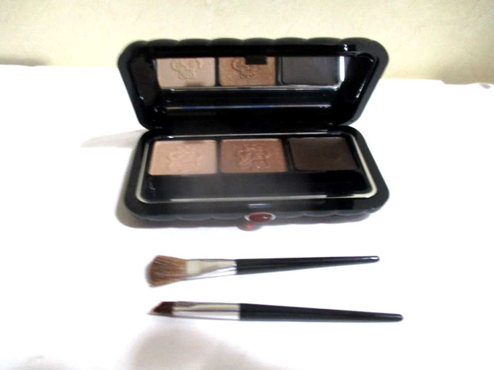 Borghese ~ Satin  Shadow Milano Duo With Eyeliner - Color : Bellezza Brown 01 - Image 2 of 3
