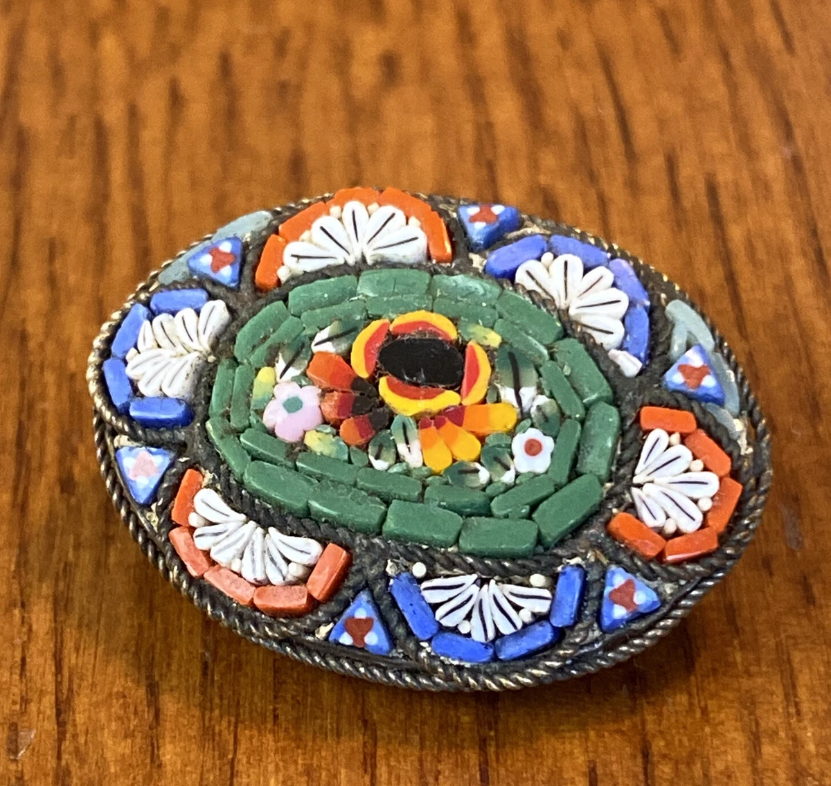 micro mosaic Antique brooch Italy Gorgeous Glass Miniature Bd