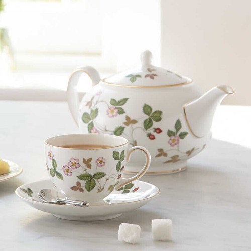 Wedgwood Wild Strawberry Bone China Porzellan Geschirr
