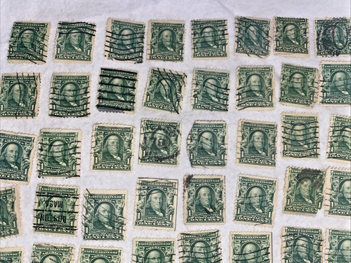 Massive Lot Of 92 Antique 1 Cent Ben Franklin Stamps Green - Picture 3 of 5