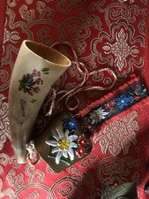 Ancienne corne de vache taureau souvenir suisse Lucerne avec cloche laiton peinte à la main