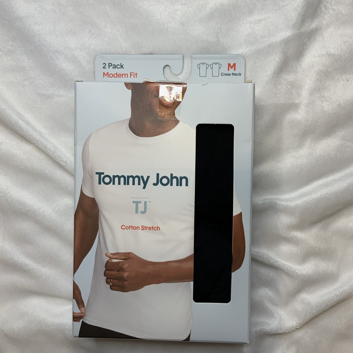 NWT Mens Tommy John Modern Fit Undershirt Pack Black M