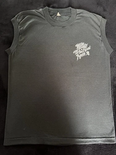 Willie Nelson Family On The Road Again Sleeveless Sh Vintage vintage concert t-shirt, vintage, single stitch, B+ condition