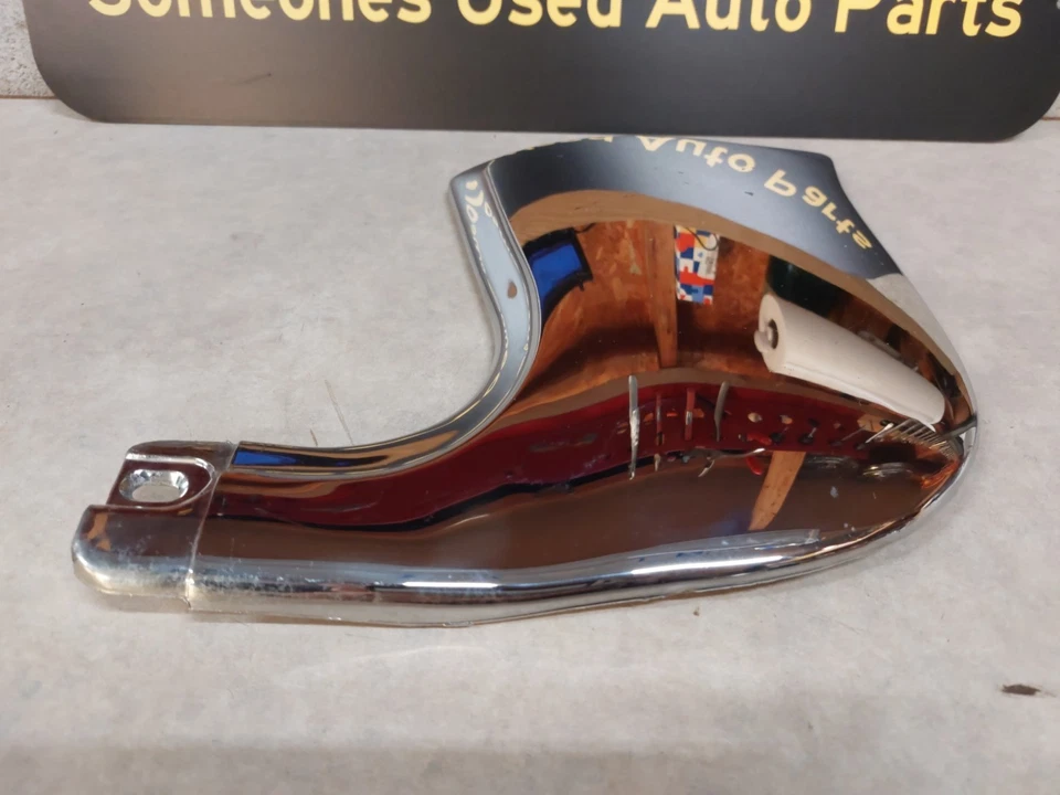 Moldura protetora NOS Mopar 1951 1952 Plymouth Concord 2dr cromada pedra 1368111 - Imagem 2 de 4