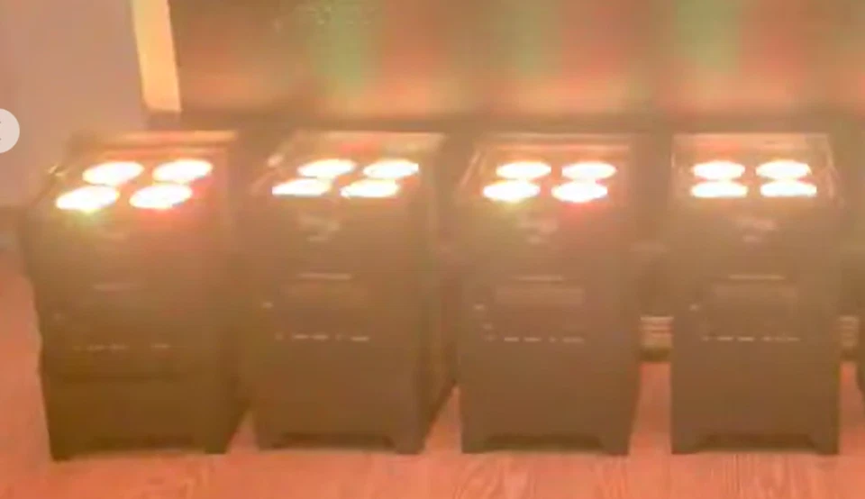 4x Stagg Wireless Battery Wireless DMX Uplighters Wash HEX Effect DJ RGBWUVA - Image 2 of 4