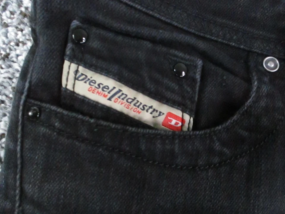 Diesel Lowky Jeans Womens 28 Black Stretch Denim Italy Zipper Back Pockets 30x32 - Image 3 of 4