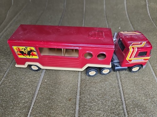 Vintage 1980 BUDDY L - MACK Truck With Horse Trailer -Pressed Steel - Picture 3 of 6
