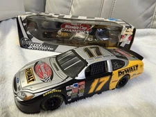 Team Caliber Preferred MATT KENSETH #17 DeWalt Victory Lap 2003 Taurus