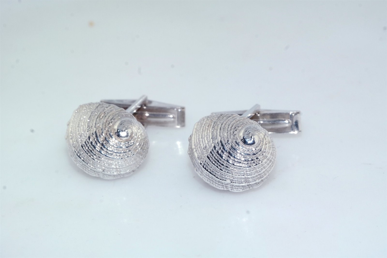 Designer Sterling Silver Nautical Shell Cufflinks - image 2