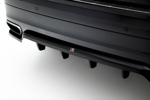 Divisor trasero Volvo XC60 Mk2 negro faldón trasero difusor enfoque  - Imagen 3 de 7