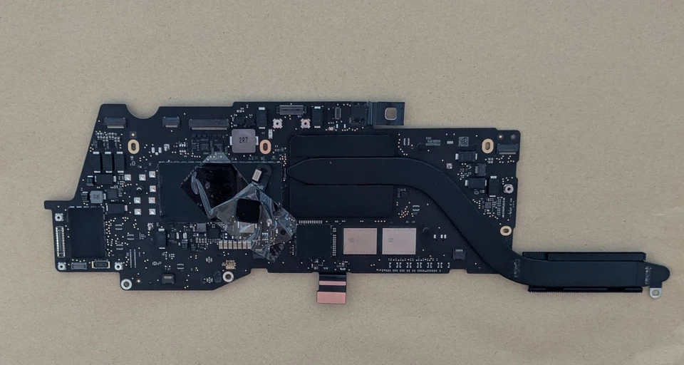 MacBook Pro A2338 Logic Board + ID. 8GB 256GB. R36 READ - Image 3 of 4