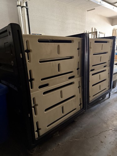 Linen carts - Black and Beige