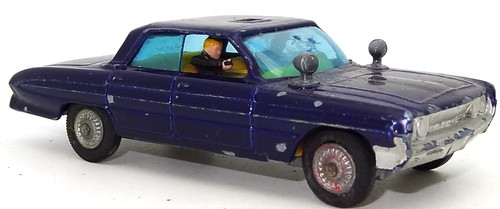 CORGI NO. 497 -  THE MAN FROM UNCLE CAR - OLDSMOBILE - RESTORE? - Picture 1 of 4