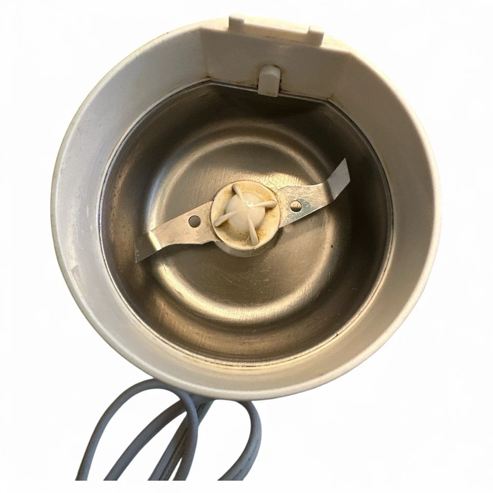 Molinillo de especias de café Salton modelo CG-71W 120V 130W blanco eléctrico funciona muy bien Foto 4 de 4