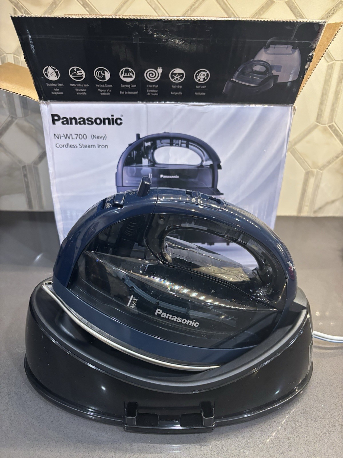 NEW Panasonic NI-WL700 Cordless Steam/Dry Iron, 1500W Wide S