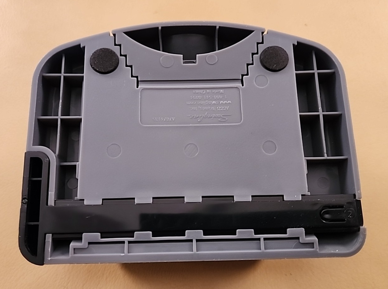 Swingline 2 Hole Punch, 20 Sheet Capacity Hole Puncher, Paper Punch, SmartTouch