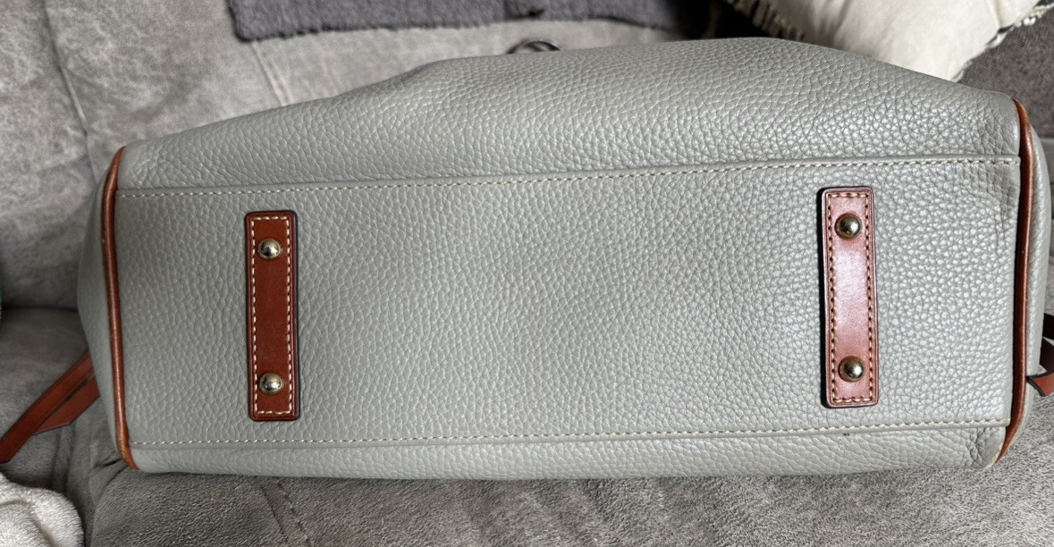 Dooney & Bourke Gently Used - image 4