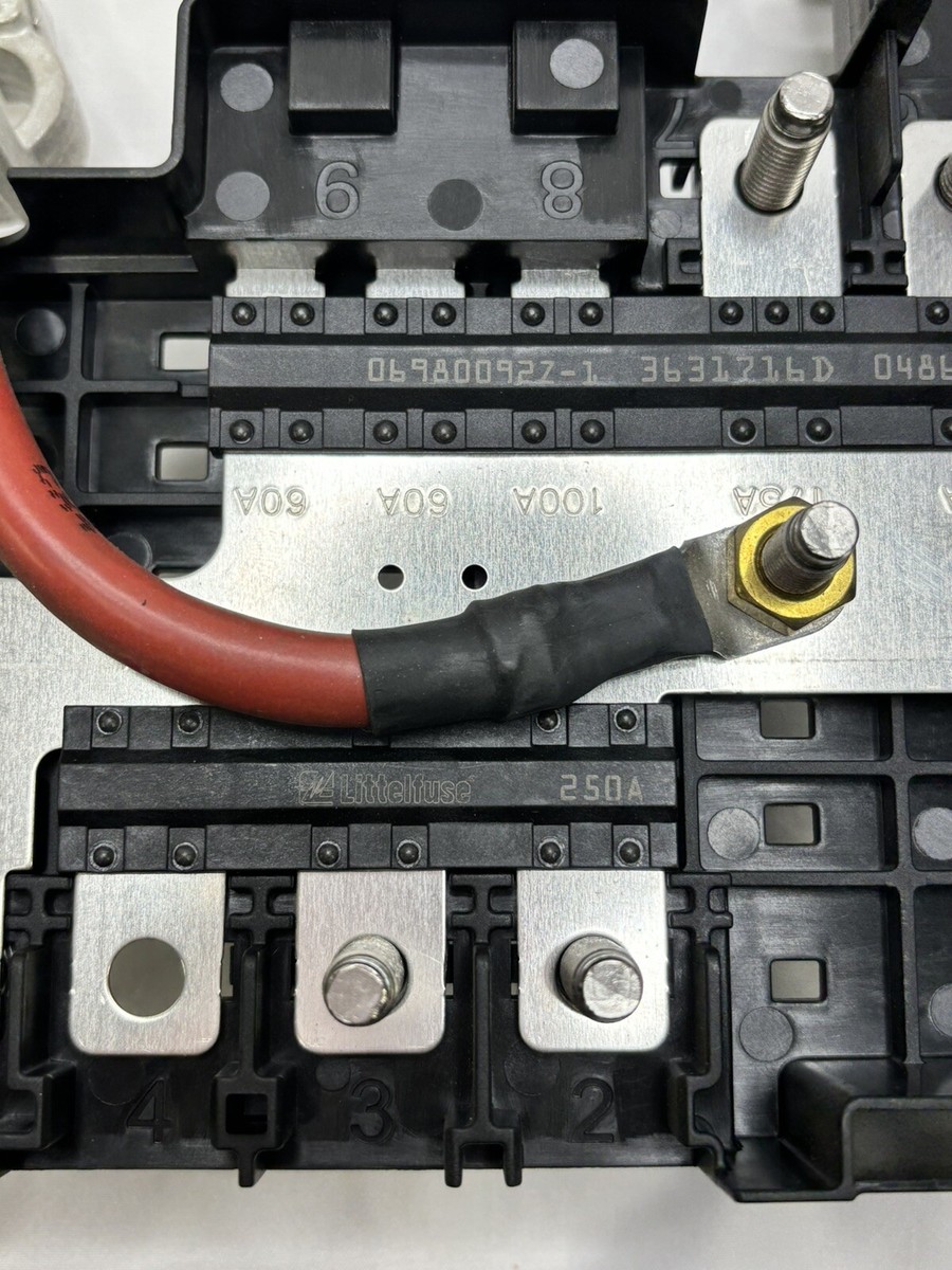 OEM 17-19 Sierra Silverado 6.6L Diesel Bat Distribution