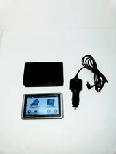 Garmin nuvi 1350 Automotive Mountable Used with carrying case car charger