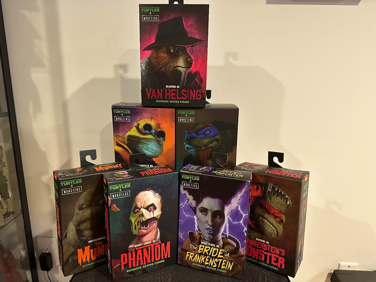 NECA Teenage Mutant Ninja Turtles X Universal Monsters NECA Teenage Mutant Ninja Turtles X Universal Monsters