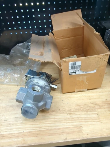 PARKER N3555804853 / (BRAND NEW) 3/4 basic 3W NC 120 vac