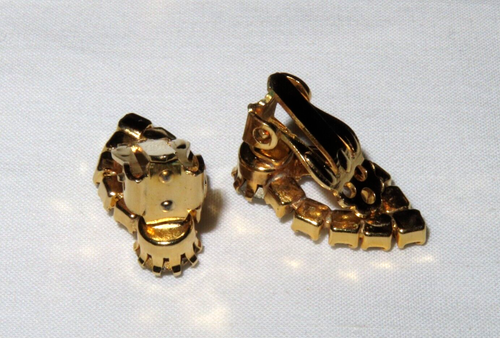 Pendientes de clip vintage con diamantes de imitación en forma de marquesa 0,75" tono dorado - Imagen 4 de 5
