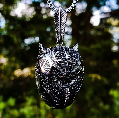Hip Hop Iced Black Panther Mask Bling Pendant & 2mm 24" Box Chain Necklace - Picture 3 of 3