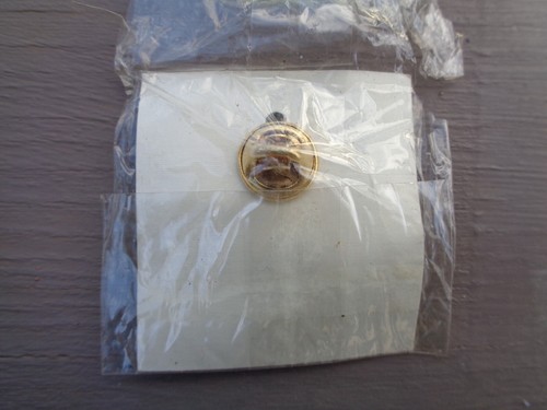 PIN'S CITROEN TRACTION 11 BERLINE ancien issus stock bijouterie - Foto 2 di 4