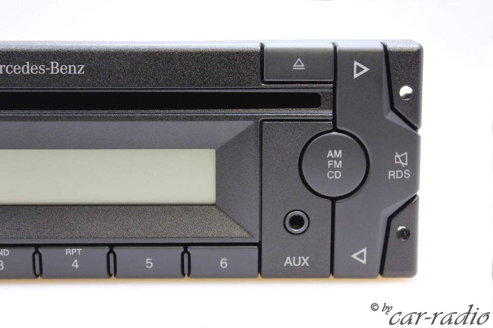 Original Mercedes Truck Base High 24V MP3 LKW Radio mit Bluetooth Mikrofon AUX - Bild 4 von 4