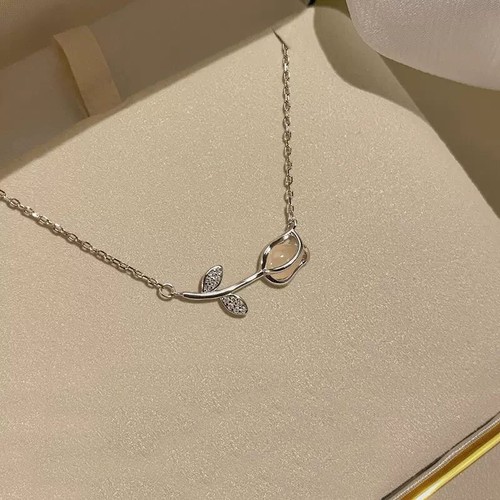 Fashion 925 Silver Love Tulip Crystal Pendant Necklace Women Wedding Jewelry New - Picture 1 of 16