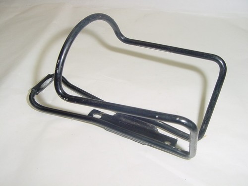 Vintage schwarzer spezialisierter Wasserflaschenhalter