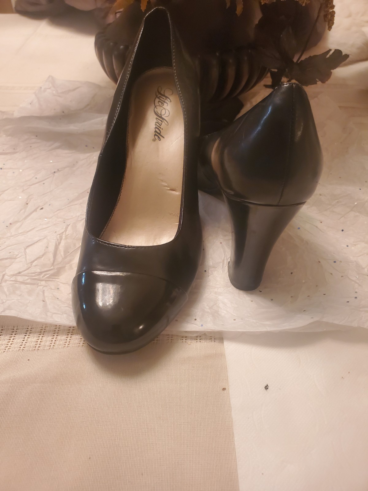 Life Stride Black High Heel Pumps Size 10W • Women’s Dress Shoes • Comfort