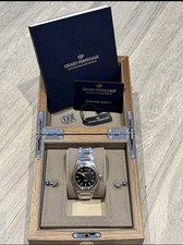 Girard Perregaux Laureato 42mm
