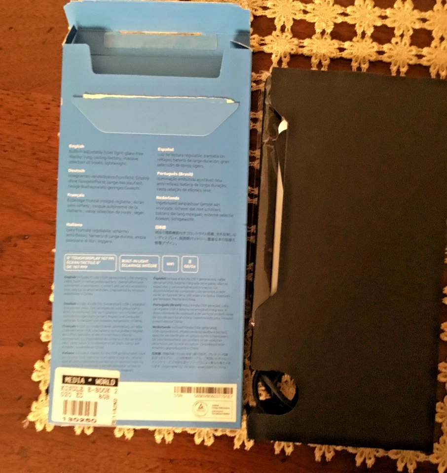 NEW Amazon Kindle 10^ generazione Wi-Fi 8GB, NERO - Immagine 4 di 4