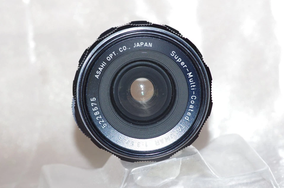 Objectif M42 35mm f3,5 SMC TAKUMAR avec bouchons, filtre, pare-soleil et housse - Imagen 4 de 4