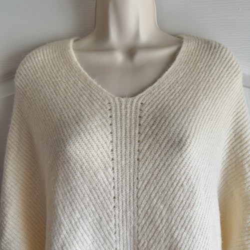 Lulus V Neck Pointelle Brushed Rib Knit Sweater S - Picture 4 of 9