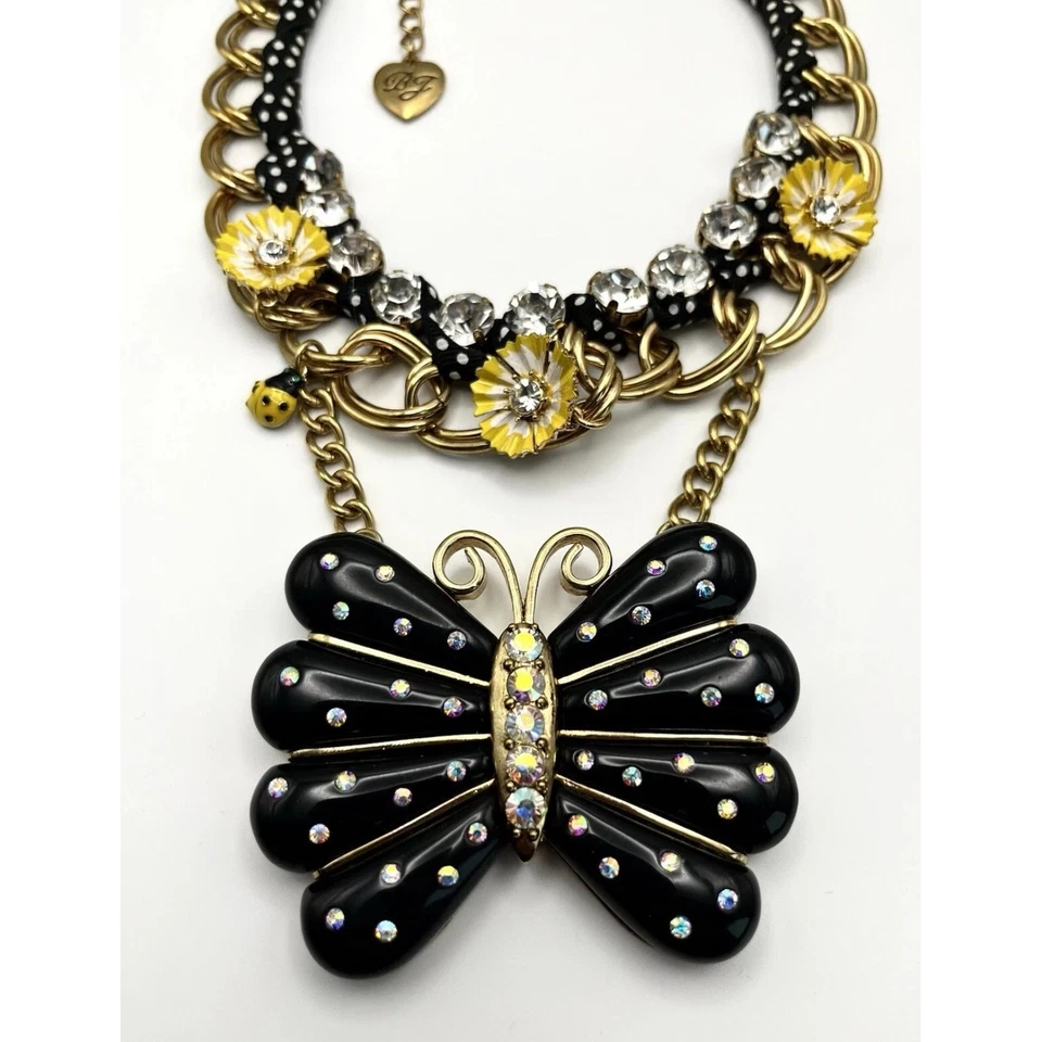 Collar Betsey Johnson Flor Mariposa Cristal Distintivo Dorado Negro Foto 2 de 4