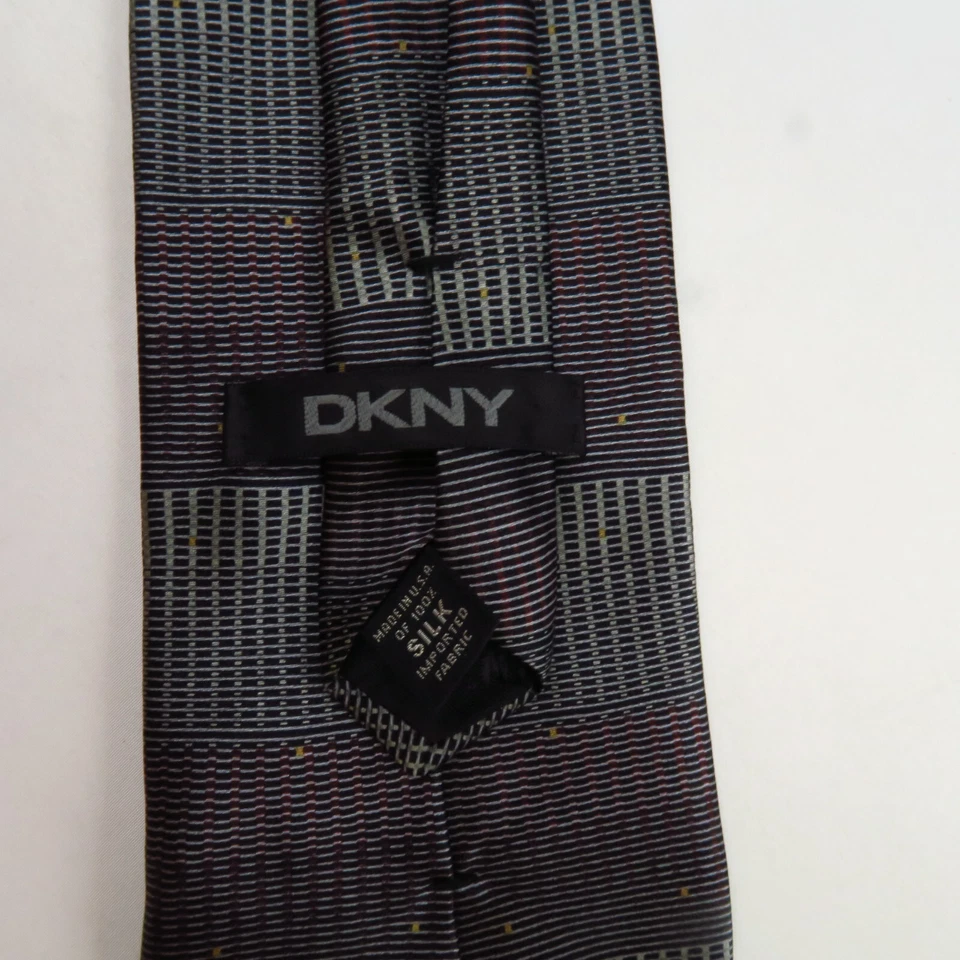 Corbata de cuello horizontal vertical para hombre DKNY gris micro rayas 59x3,75 Foto 3 de 4
