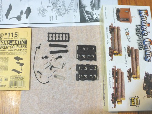 Kadee HO #107 Disconnect Logging Trucks/Log Car - Kit - Undecorated 1 Pair - Afbeelding 1 van 5