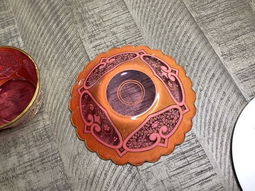 Hand Enameled Gold Gilt Bohemian Glass Finger Bowls Roses Scrolling Florals - Picture 7 of 8