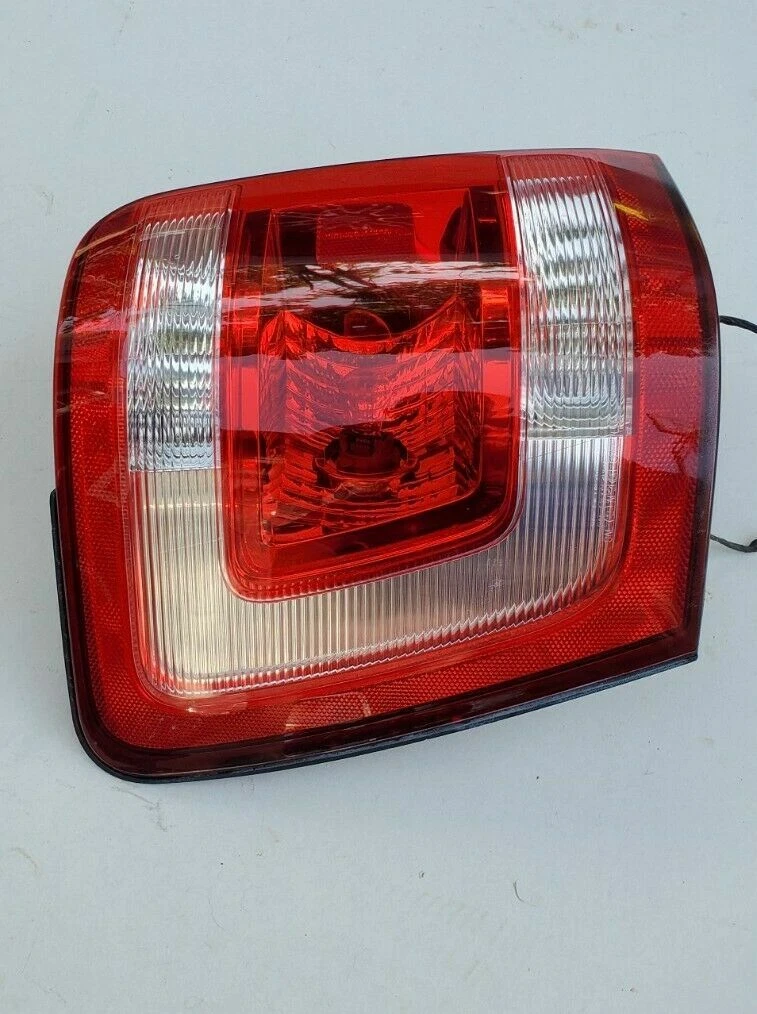 2008 ford escape tail light bulb discount