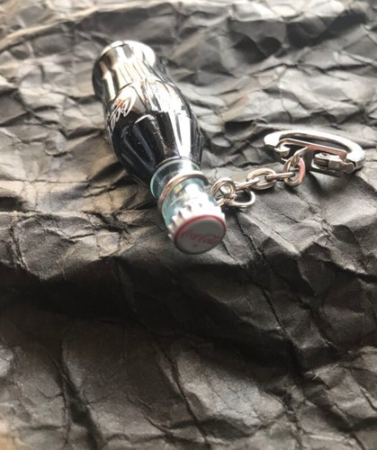Coca-Cola Mini Bottle Keychain with Plastic Case Japan Boxed Collectible - Picture 7 of 15