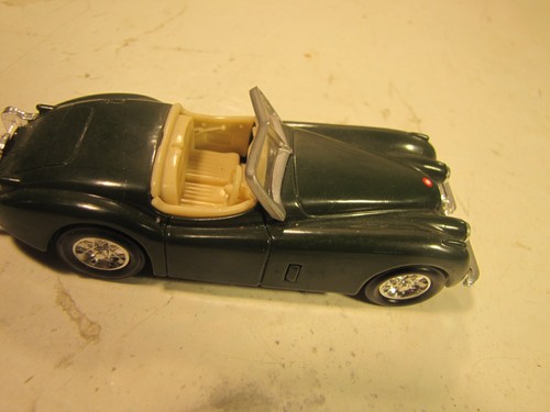 Ertl 1948 Jaguar XK 120 - Bild 1 von 8