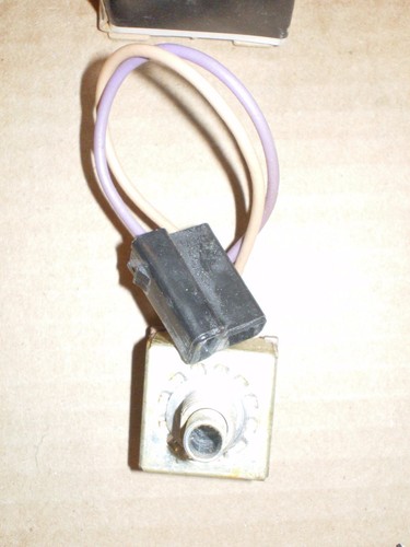 NOS GM 1983-85 PONTIAC 6000 FOG LAMP LIGHT SWITCH 10024809 - Picture 2 of 2