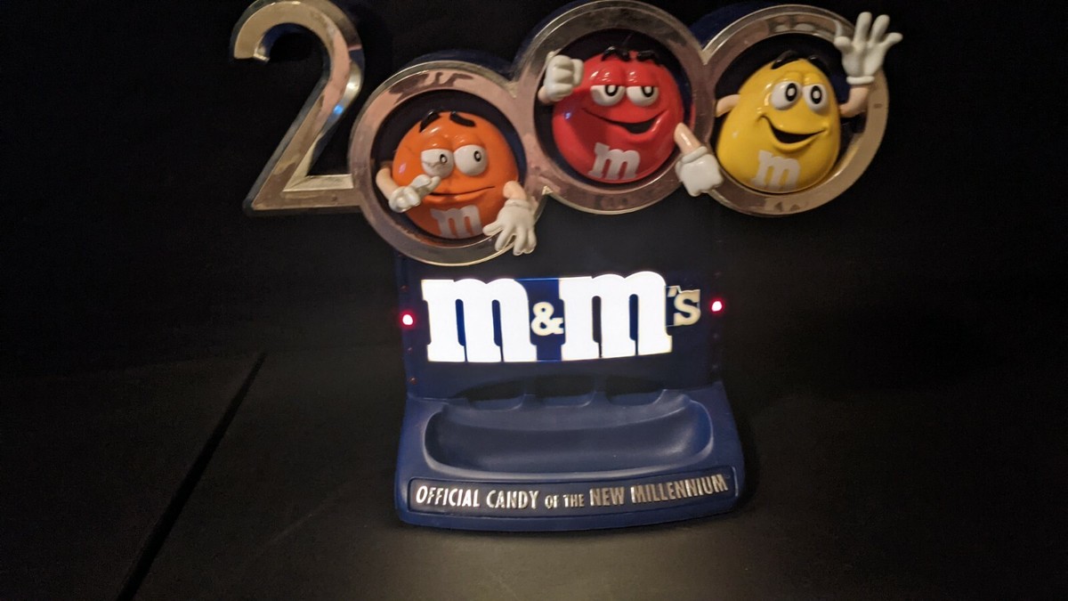 光る 2000年限定ミレニアムM&M'sエムアンドエムズキャンディディスペンサー m_m_sdispenser2000OfficialCand