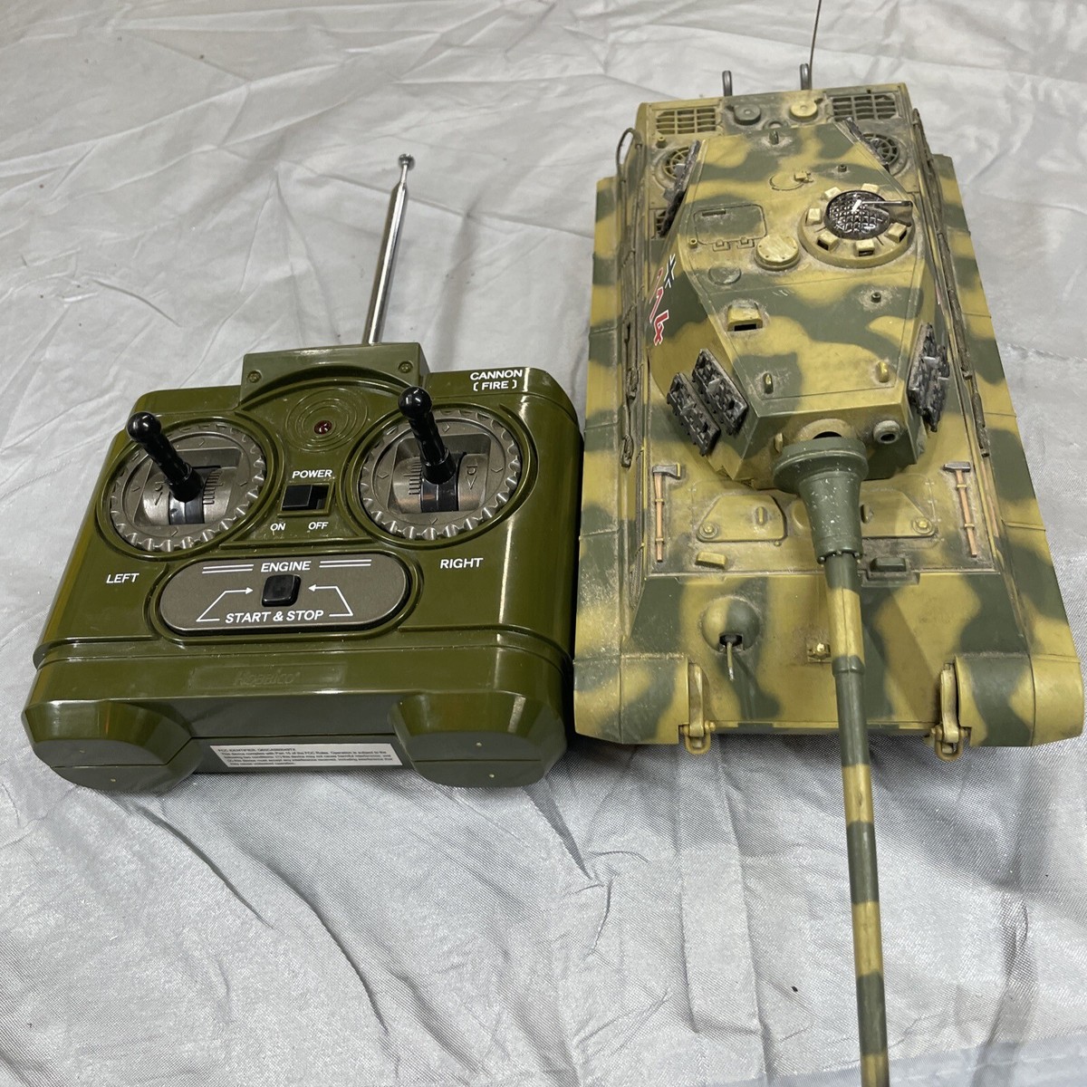 Vintage? Hobbico 1:32 Scale German King Tiger (Henschel) RC Tank Basic  version